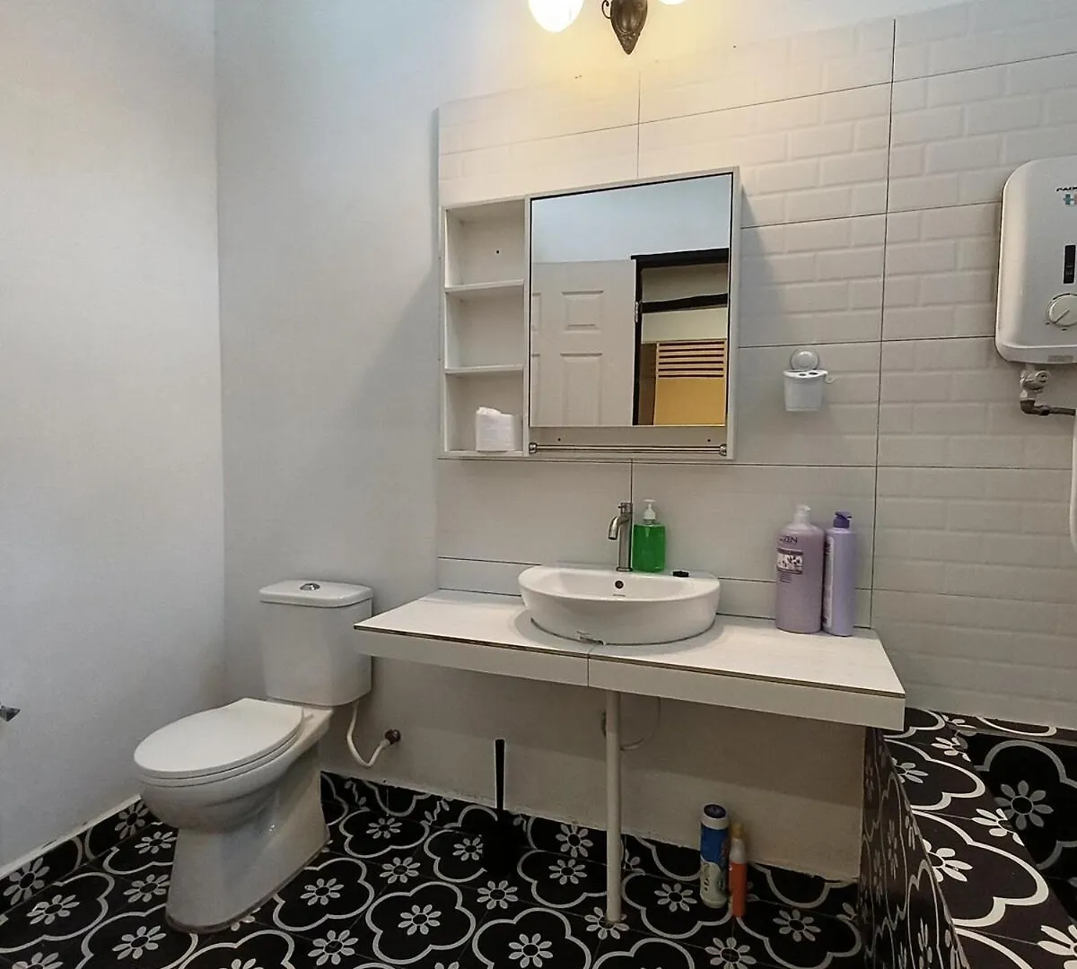 Tg103A Pet Friendly 15Pax, Near Beach Side تانجونغ بونغاه 0*,