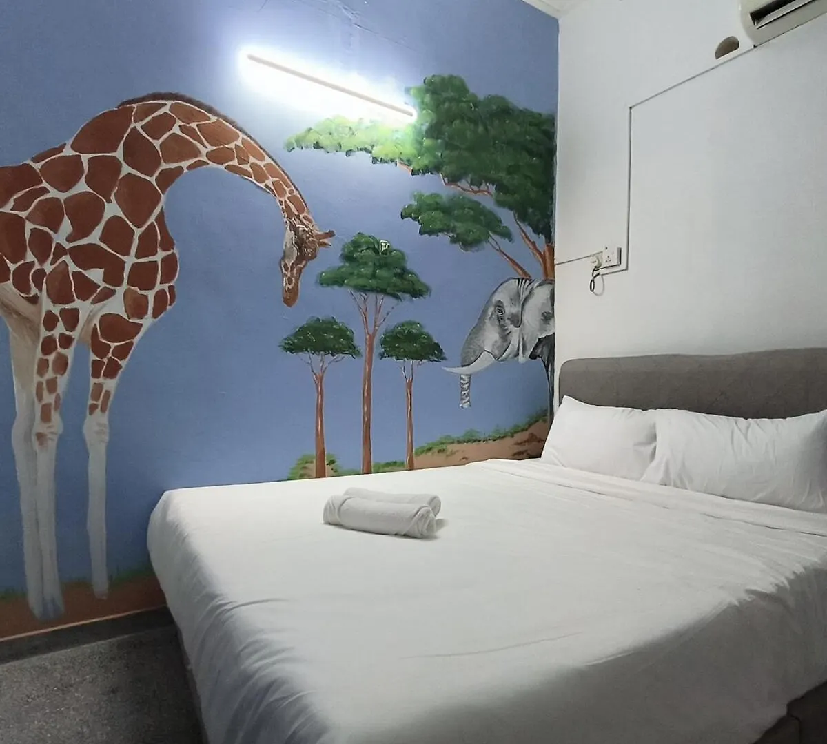 Tg103A Pet Friendly 15Pax, Near Beach Side Tanjung Bungah  Tanjung Bungah (Penang)
